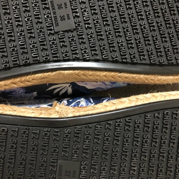 Schutz shoes in a floral pattern - Picture 5 of 5